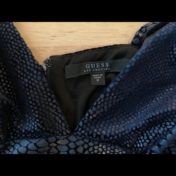 Guess snakeskin velvet crop top - Picture 3 of 3